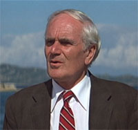 Desmond Llewelyn