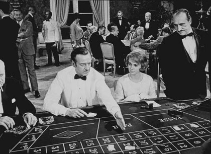David Niven i Casino Royale -67